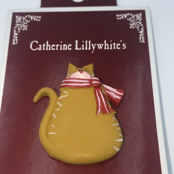 Catherine Lillywhite’s Christmas Holiday Cat with Scarf Pin Brooch Gail West New - Picture 2 of 7
